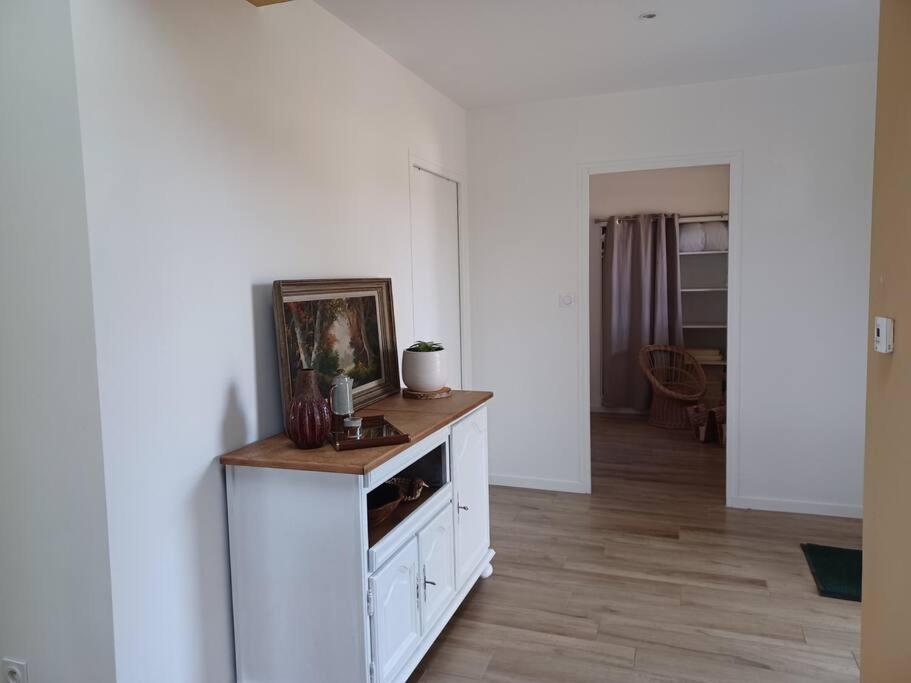 Appartement ~ Au Calme A La Campagne ~ à La Meziere Extérieur photo