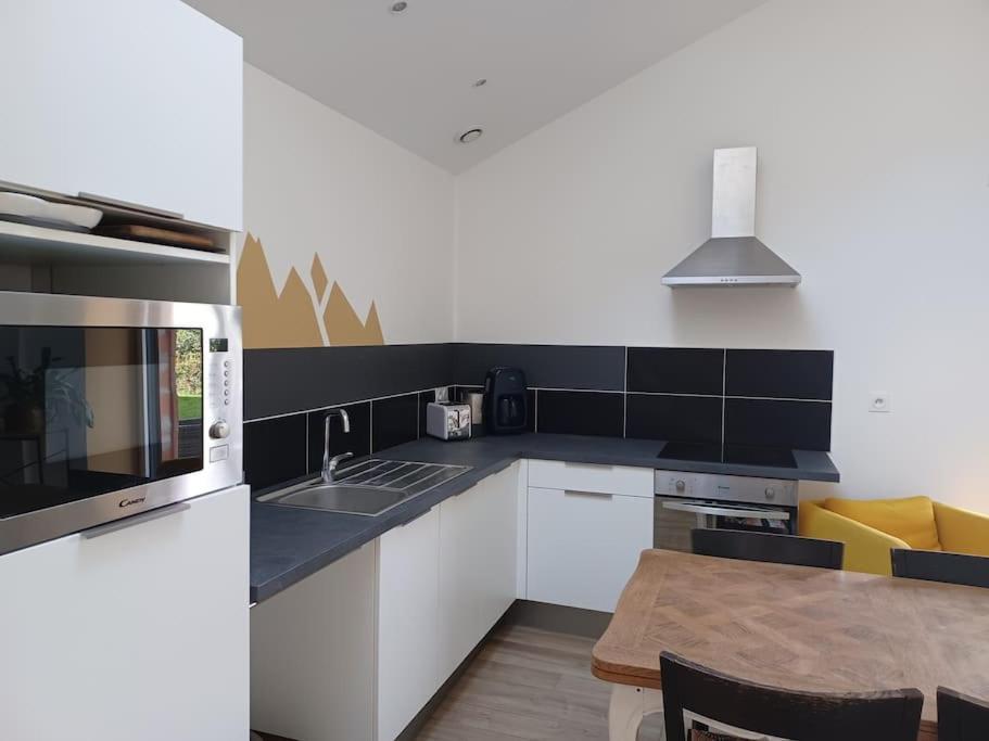 Appartement ~ Au Calme A La Campagne ~ à La Meziere Extérieur photo